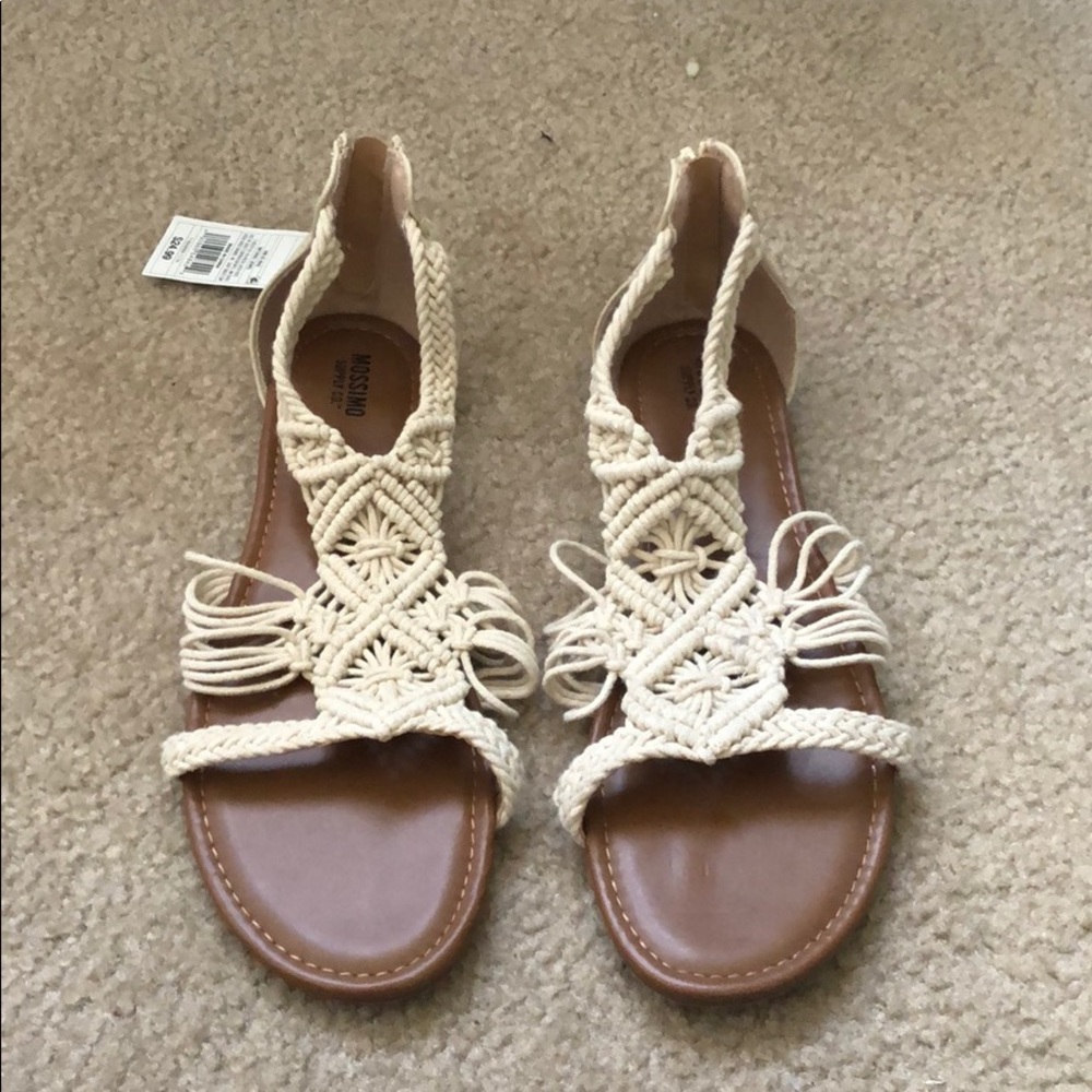 NWT Sandals